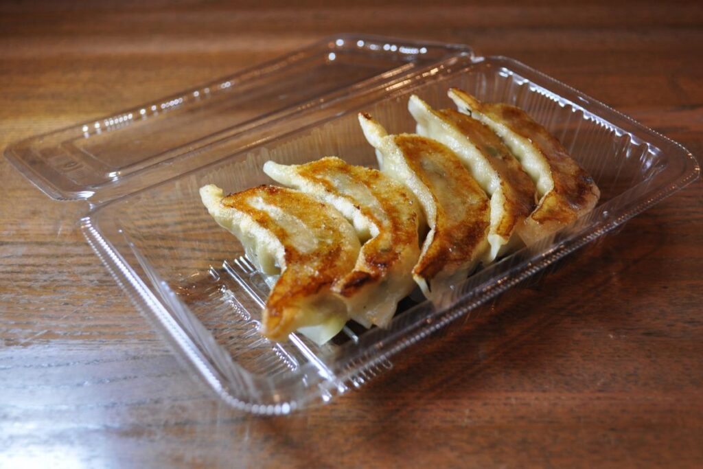 お持ち帰り餃子（ギョーザ）（税込402円）